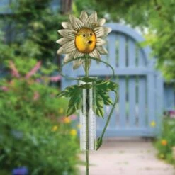 Regal Art & Gift Lawn Ornament (13060) -Christmas Decorations 13060scenemd