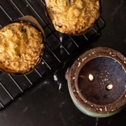 A Cheerful Giver Farm Fresh Candle (14003) -Christmas Decorations 140034md