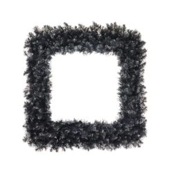 Vickerman Artificial Unlit Christmas Wreath (325416)