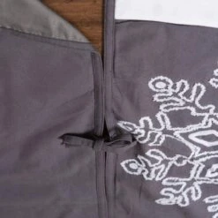 Vickerman Christmas Tree Skirt (505922) -Christmas Decorations 505922add3md