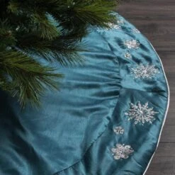 Vickerman Tree Skirt (659762) -Christmas Decorations 659762treemd