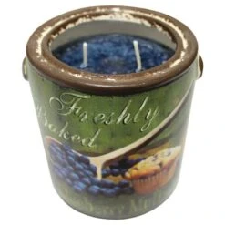 A Cheerful Giver Farm Fresh Candle (14003) -Christmas Decorations additionmd
